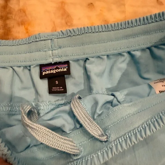 Patagonia Mens Baggies 4.5" Shorts Light Blue Outdoor Elastic Waist Drawstring S - Picture 3 of 6